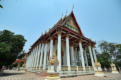 Wat Yai Pho Hak