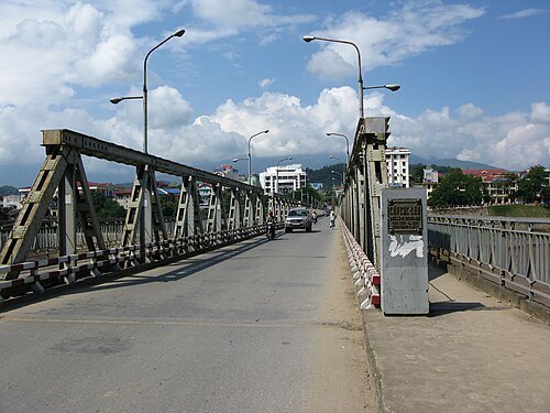Cốc Lếu Bridge