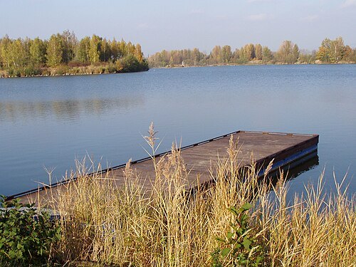 Chomoutovské jezero