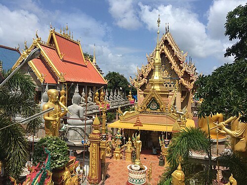 Wat Tai Phra Chao Yai Ong Tue