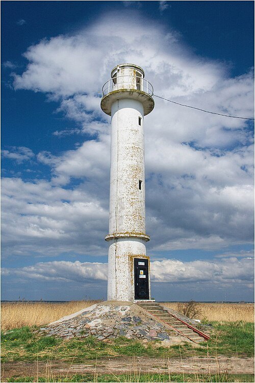 Paralepa front lighthouse