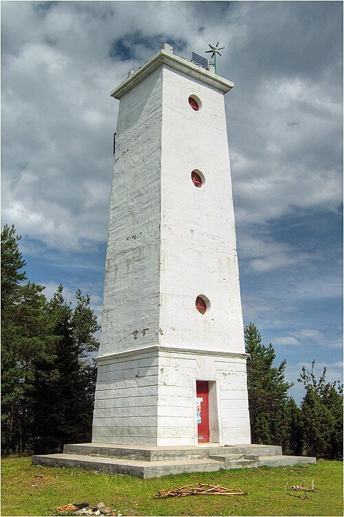 Hiiessaare lighthouse