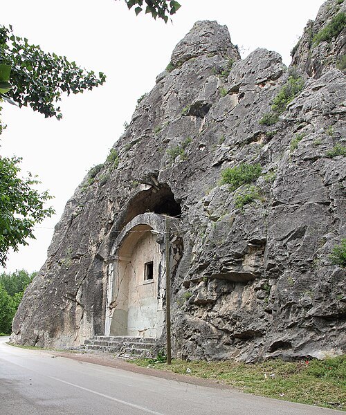 Mirror Cave