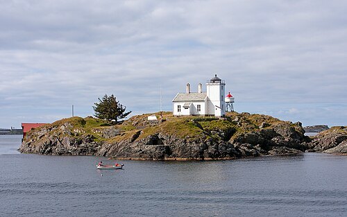 Sørhaugøy fyr
