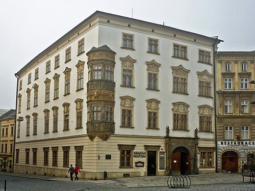 Hauenschild palace