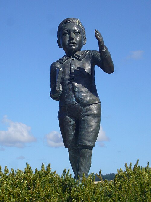 Ernest Rutherford memorial