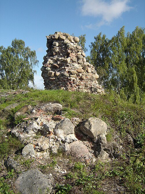 Kirumpää Castle (Kirumpää piiskopilinnus)