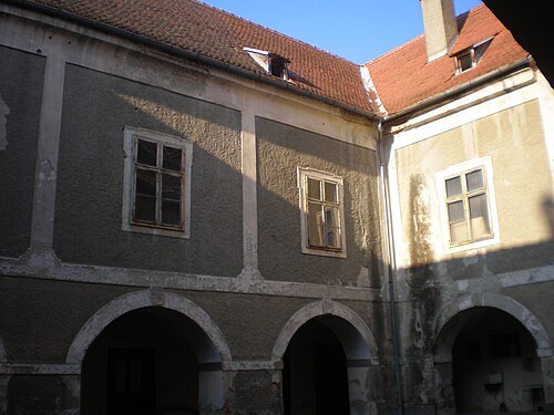 Cernik Castle