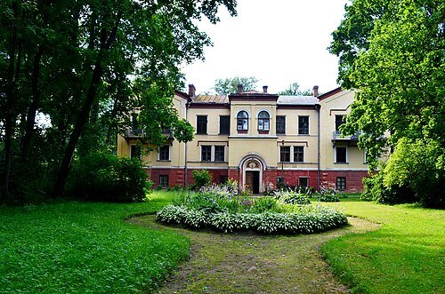 Dotnuva Manor