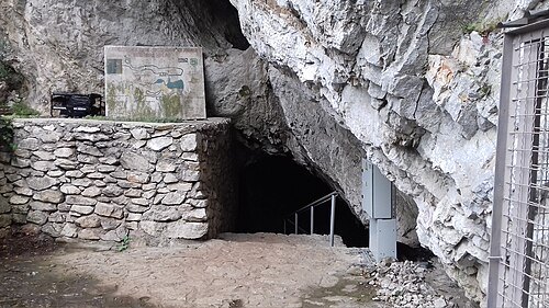 Vrelo Cave
