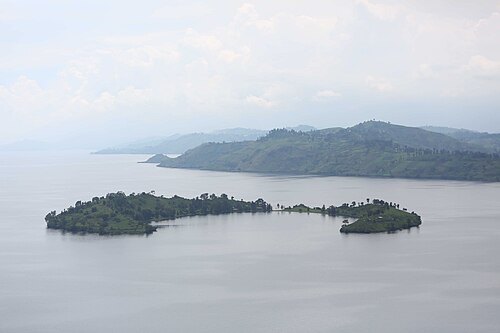 Tchegera Island
