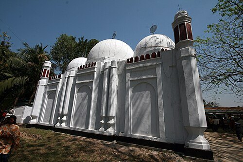 Machain Shahi Mosque