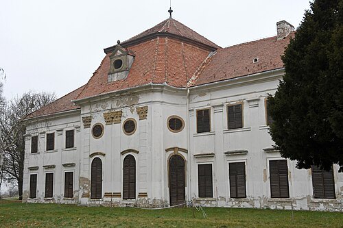 Schmiddeg–Vigyázó Mansion in Nagyberki
