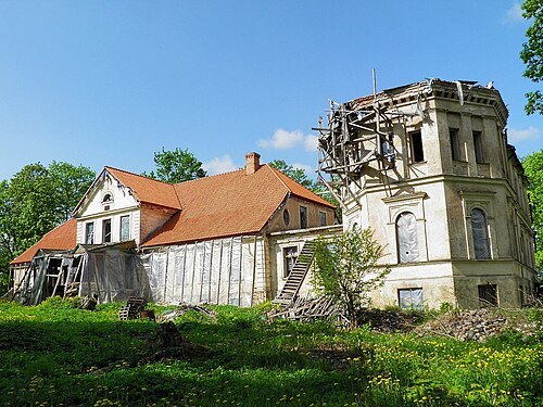 Baltmuiža Manor