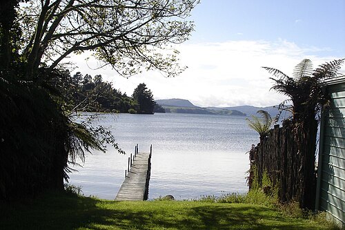 Lake Rotoiti / Te Roto kite ā Ihenga i ariki ai Kahu