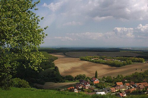 Milovická pahorkatina