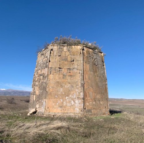 Melik Ajdar Mausoleum