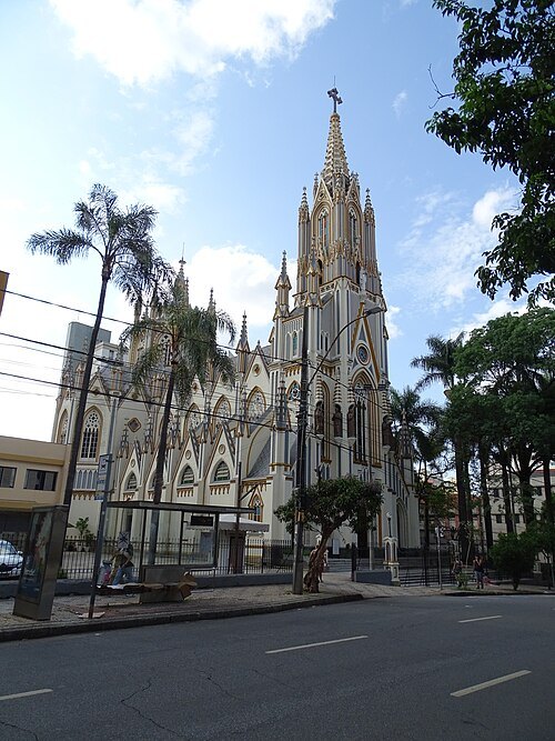 basílica de Nuestra Señora de Lourdes