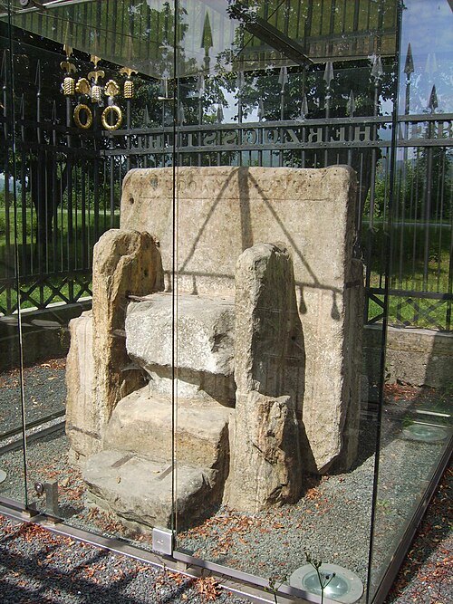Duke's Chair