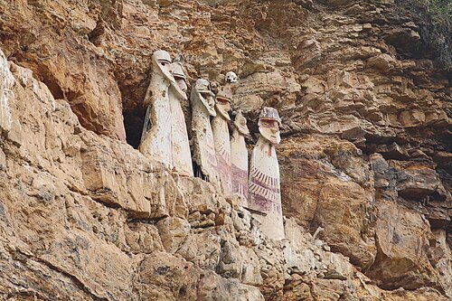 Sarcophagi of Karajía