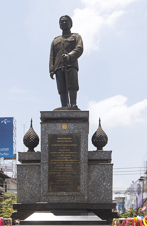 Krommaluang Prachaksinlapakhom Monument