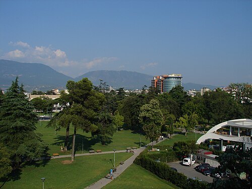 Rinia Park