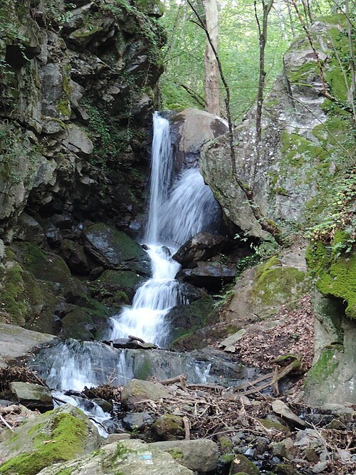 Yavornishki waterfall