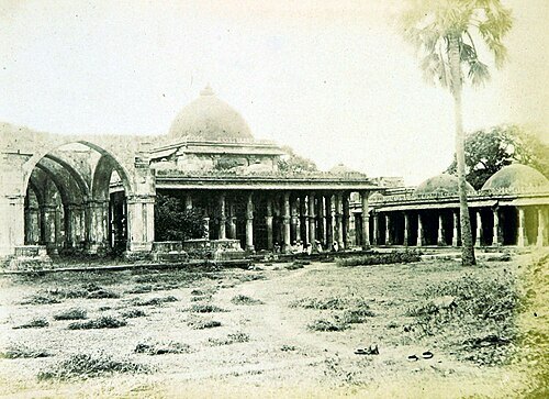 Qutub-e-Alam's Mosque