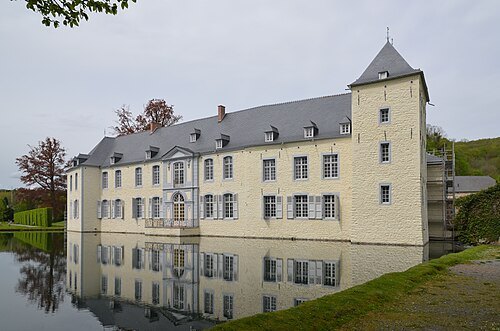 Annevoie Castle