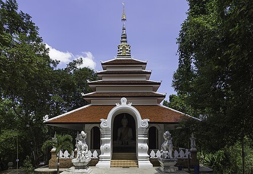 Wat Pha Lat (วัดผาลาด)