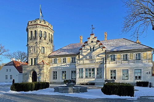 Maarjamäe Palace