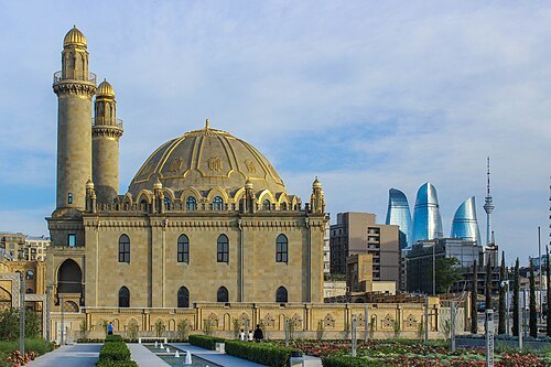 Taza Pir Mosque (Təzəpir məscidi)