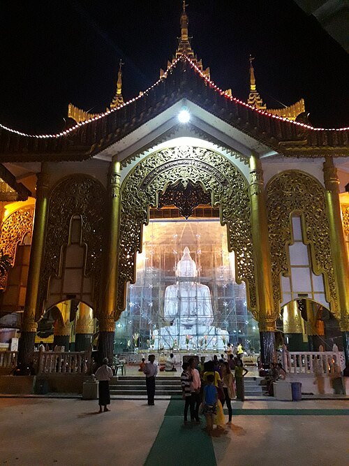 Kyauktawgyi Buddha Temple