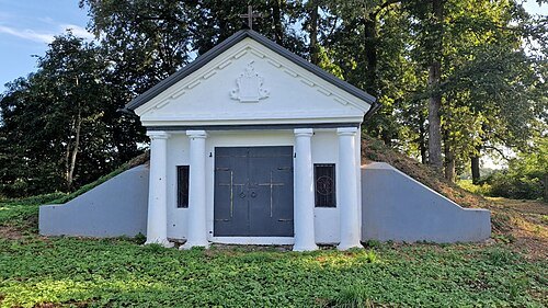 Rdułtowski family tomb chapel in Vierchniaje Černichava