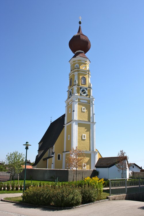 Pfarrkirche Handenberg