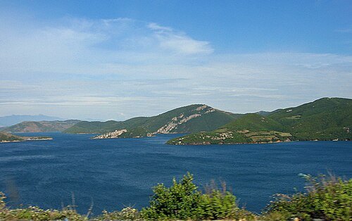 Lake Vau i Dejës