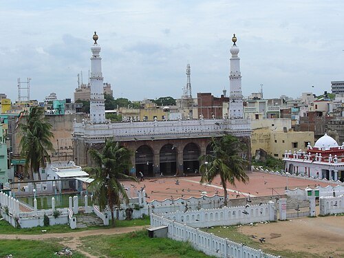 Triplicane Big Mosque (வாலாஜா மசூதி)