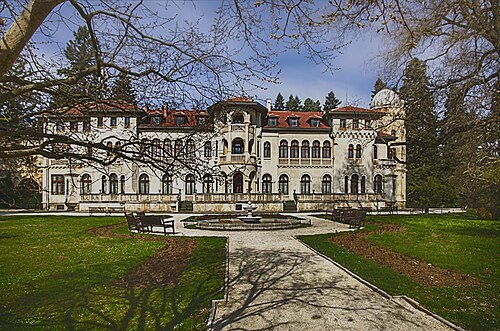 Vrana Palace