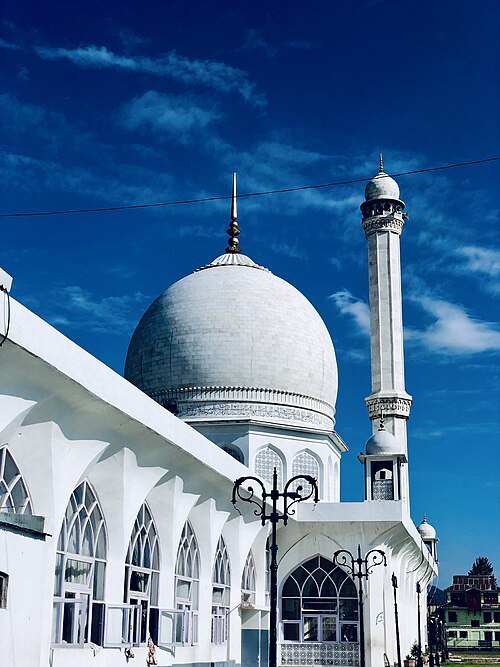 Hazratbal Shrine (درگاه حَضْرَت بل)