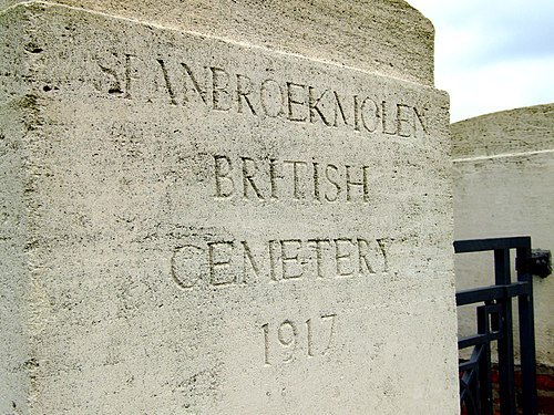 Spanbroekmolen British Cemetery
