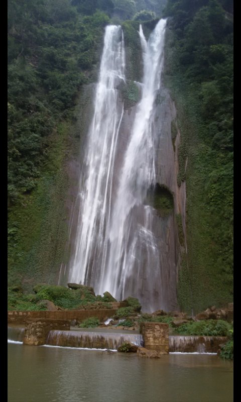 Lamo waterfall
