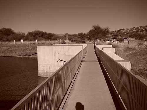 Avis Dam