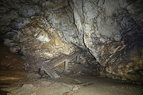 Satsurblia Cave
