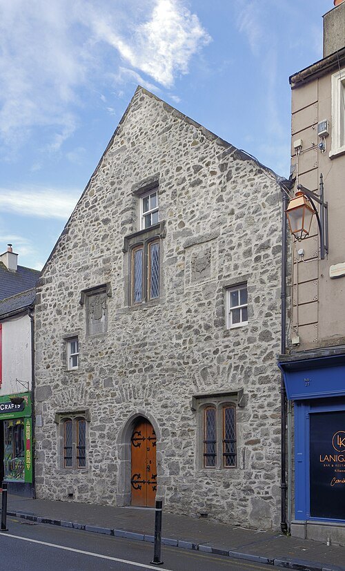 Shee Alms House