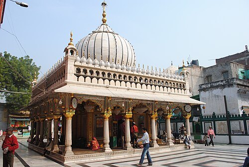 Hazrat Nizamuddin Dargah (निज़ामुद्दीन दरगाह)