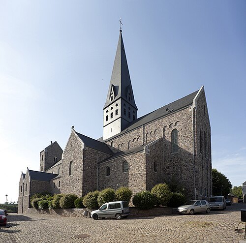 Saint-Ursmer Collegiate Church