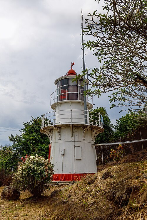 Batu Tinagat Lighthouse