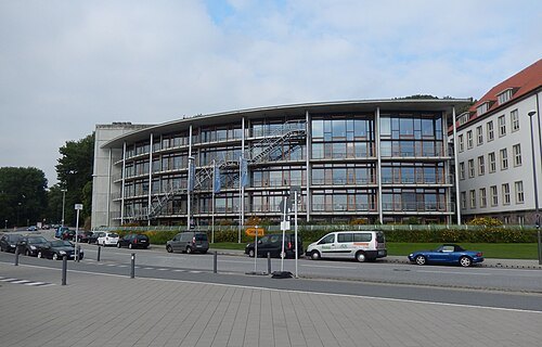 ZBW - Leibniz Information Centre for Economics