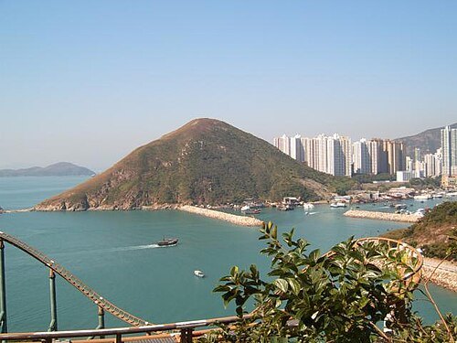 鴨脷洲
