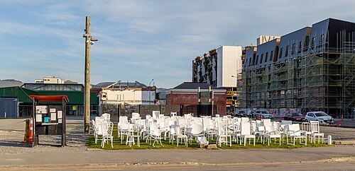 185 chairs
